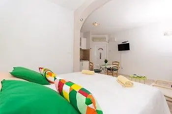 Guest house And Marino